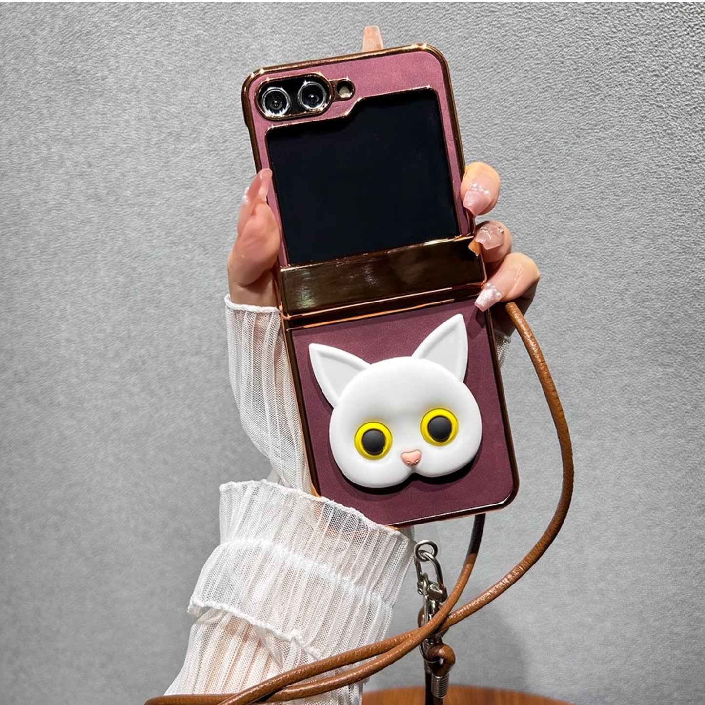 Cat Design Z Flip Case: Stylish Protection