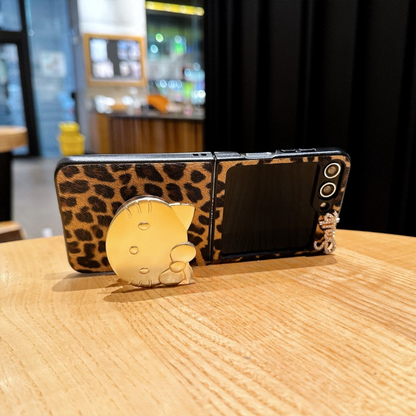 Leopard KT Case - Stylish Protection with Chain & Stand